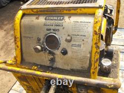 Stanley hydraulic Breaker With Gun Briggs and Stratton 16 hp twin petrol engin