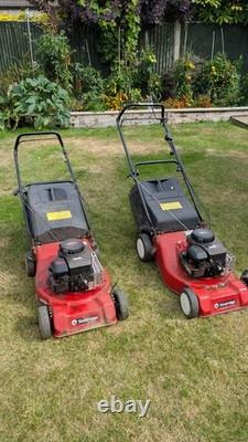 Two Briggs Stratton Classic 35 NG464 And NG464TR