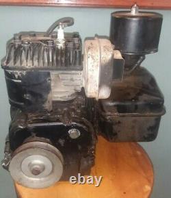 Vintage 5 HP Briggs & Stratton Engine Motor Model 130202 Runs Good