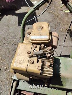 Webb AB1474 cylinder mower Briggs And Stratton engine