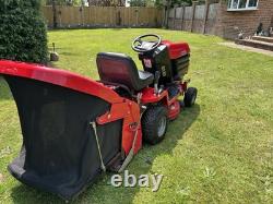 Westwood S130 Ride-On Mower. Briggs & Stratton 13.5 HP, 32 Cutting Deck