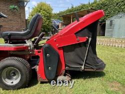 Westwood S130 Ride-On Mower. Briggs & Stratton 13.5 HP, 32 Cutting Deck