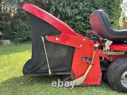 Westwood S130 Ride-On Mower. Briggs & Stratton 13.5 HP, 32 Cutting Deck