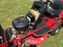 Westwood S130 Ride-On Mower. Briggs & Stratton 13.5 HP, 32 Cutting Deck