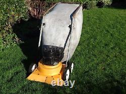 Wheeled Leaf Vacuum Petrol Briggs Stratton Leaves Clearer Similar To Billy Goat